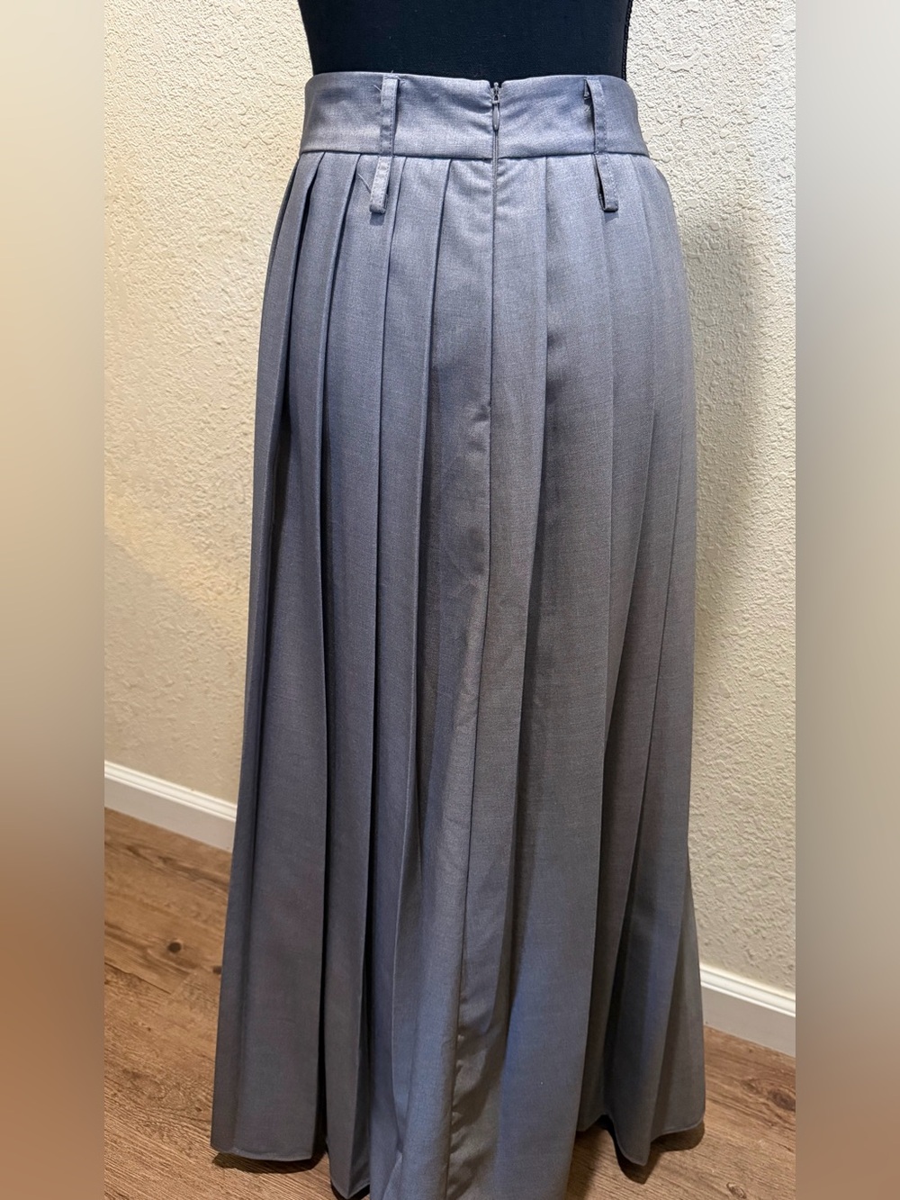New Commense Gray Pleated Maxi Skirt - Picture 4 of 7